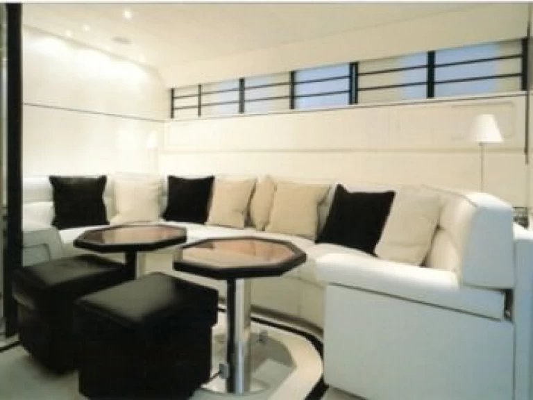 Leopard DARE TO DREAM de alquiler a Nassau