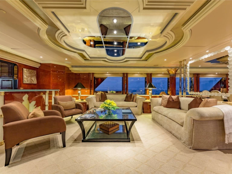 Alquiler Yate de lujo Christensen con o sin  título de navegación