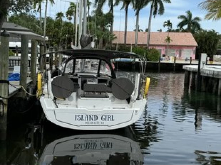 Alquiler de embarcaciones Dufour Dufour 37 enMarsh Harbour en Samboat