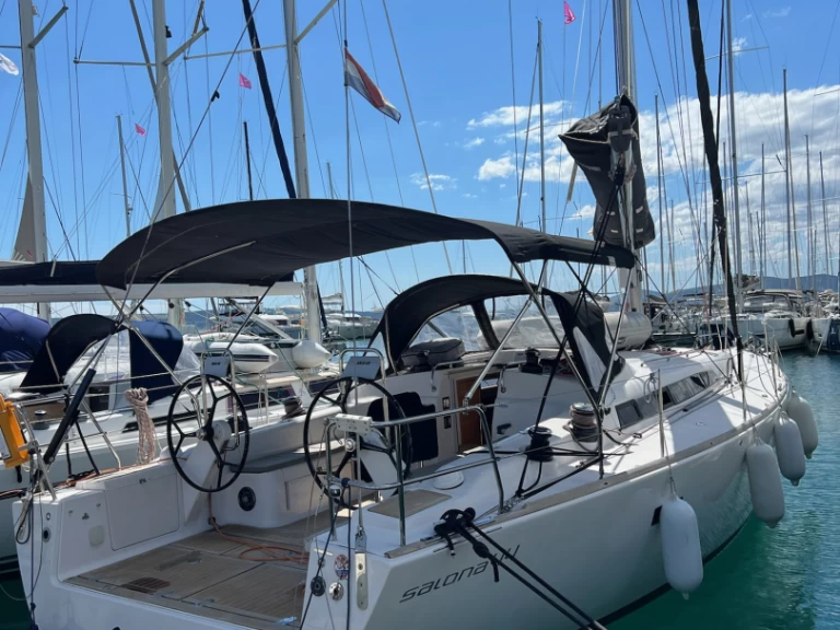 Velero para alquilar Kaštela al mejor precio