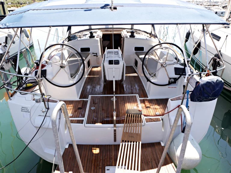 Jeanneau Sun Odyssey 519 de alquiler a Punat