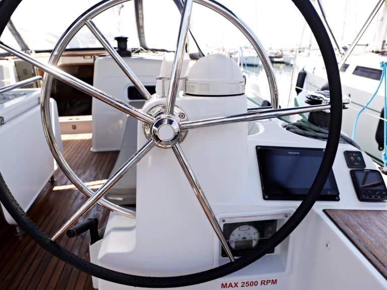 Jeanneau Sun Odyssey 519 de alquiler a Punat