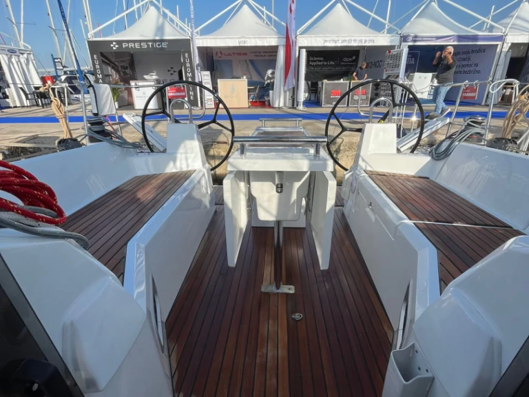 Bénéteau Oceanis 34.1 de alquiler a Split