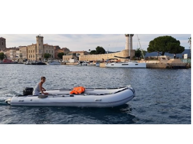 Alquiler de Neumática, con o sin patrón Aqua-Marina La Ciotat