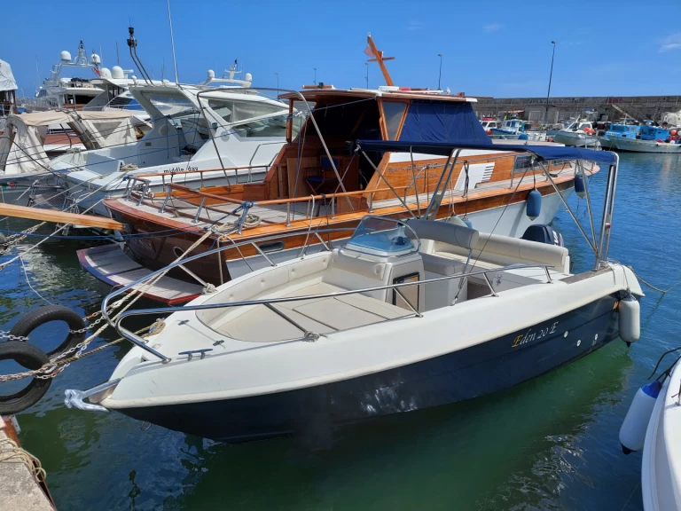 Alquiler de barcos Sanremo barato de Eden 20