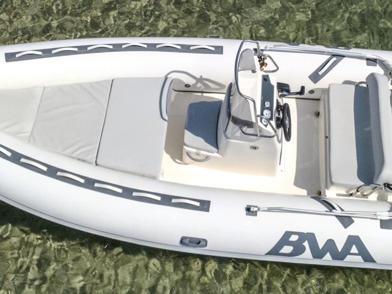 Bwa California 550 de alquiler a Cannigione