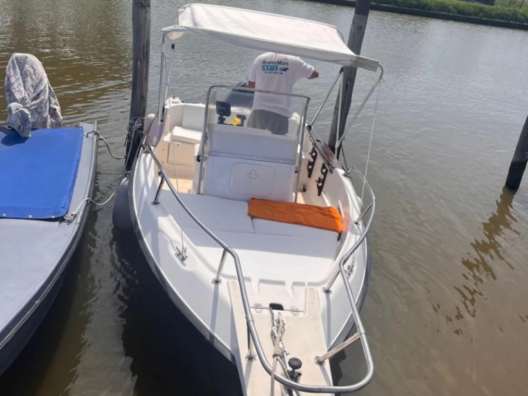 Elan Elan 17 CC de alquiler a Chioggia