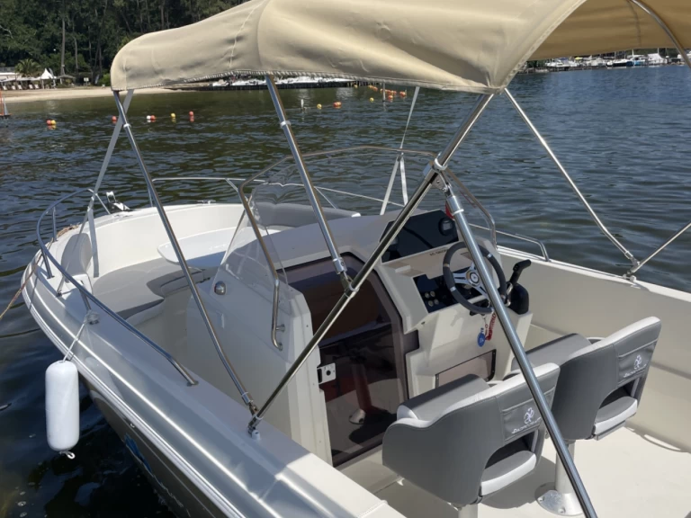 Alquiler Lancha Pacific Craft con o sin  título de navegación