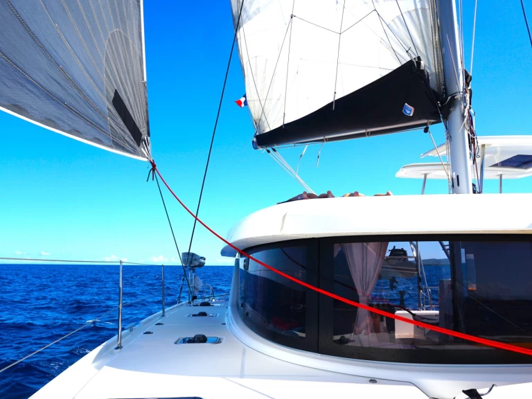 Alquiler de embarcaciones Lagoon Lagoon 42 enAjaccio en Samboat