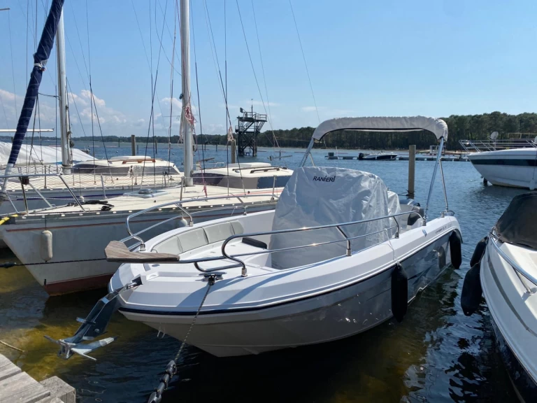 Ranieri  Voyager 21S de alquiler a Biscarrosse