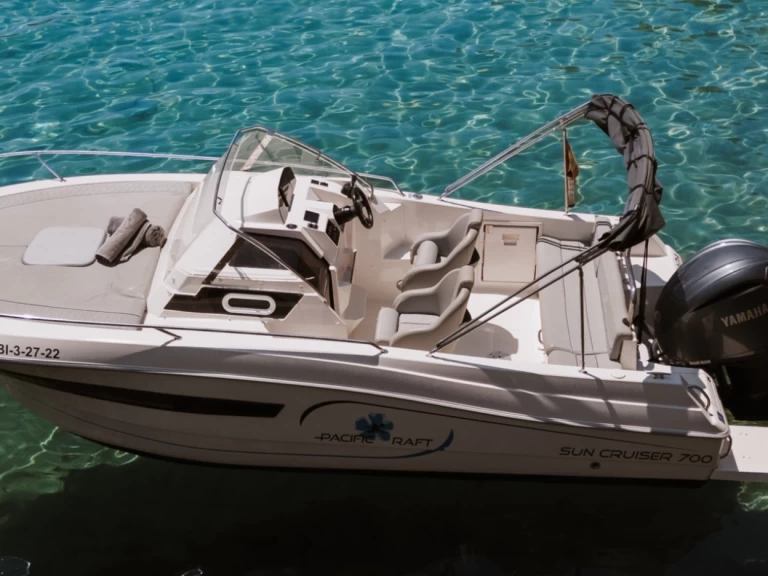 Alquiler Lancha Pacific Craft con o sin  título de navegación