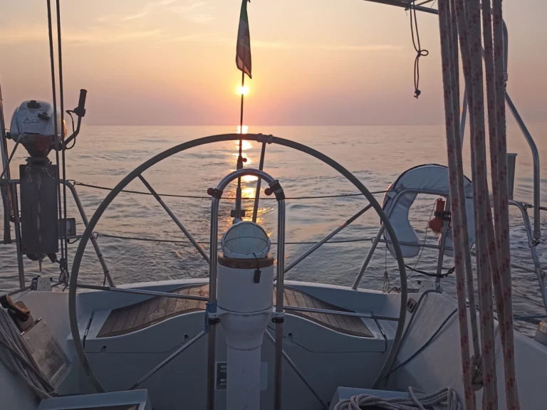 Alquiler de Velero, con o sin patrón Comar Arbatax