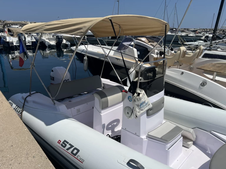 Neumática para alquilar Sainte-Maxime al mejor precio