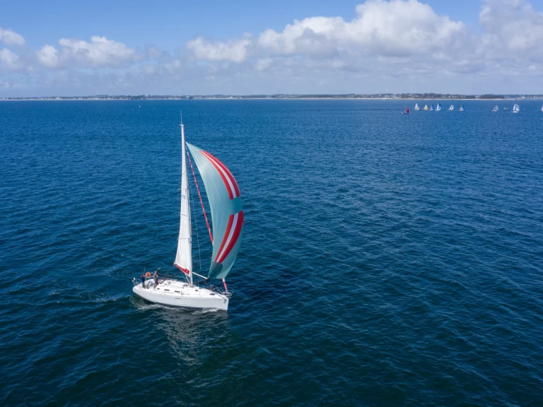 Bénéteau First 36.7 de alquiler a La Trinité-sur-Mer