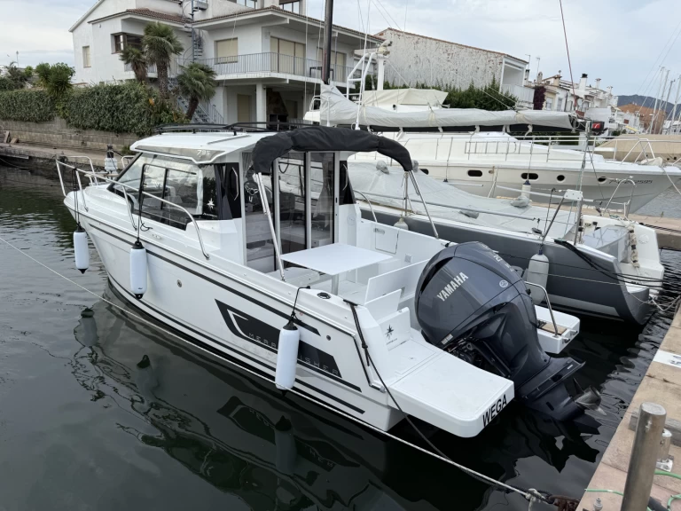 Alquiler de Jeanneau Merry Fisher 795 Series2 en Empuriabrava
