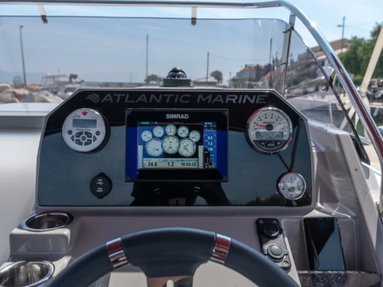 Atlantic 730 Sun Cruiser de alquiler a Trogir