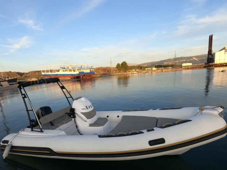 Alquiler Neumática en Gjiri i Vlorës - Eagle Eagle 1