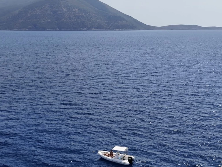 Alquiler de embarcaciones Eagle Eagle 2 enGjiri i Vlorës en Samboat