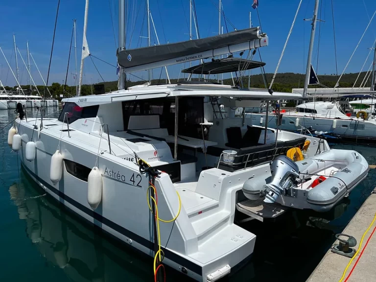 Alquiler Catamarán en Pula - Fountaine Pajot Astrea 42