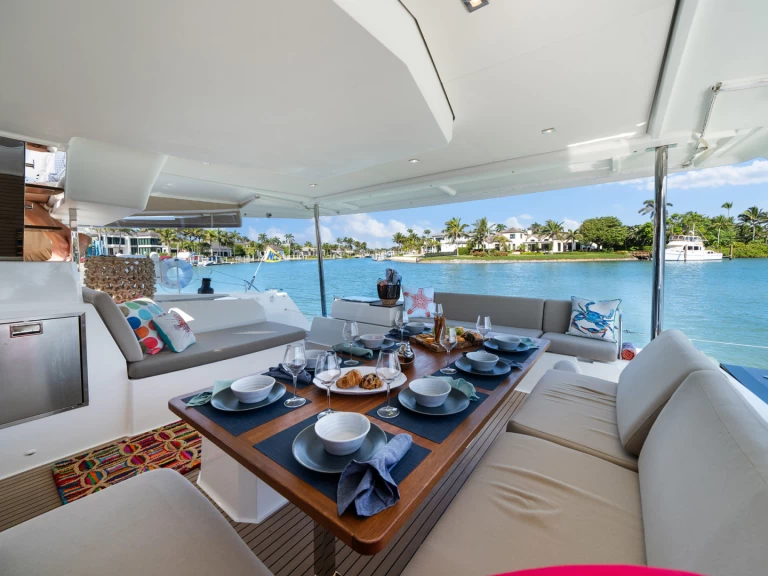 Alquiler de Catamarán, con o sin patrón Fountaine Pajot Marsh Harbour