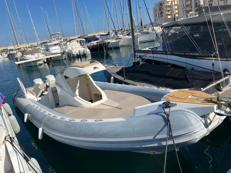 Alquiler de Neumática, con o sin patrón Master Le Canon