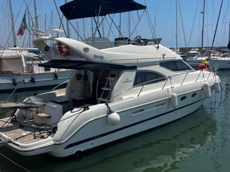 Alquiler de Cranchi Atlantique 40 Fly en Nettuno