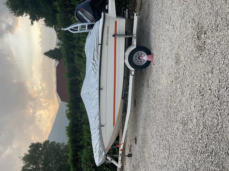 Alquiler Lancha en Conjux - Bayliner Element E5