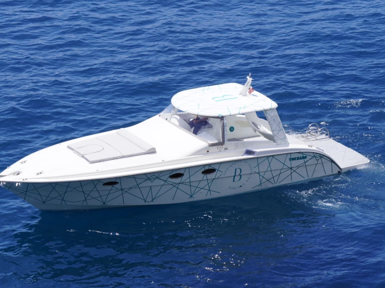 Alquiler Lancha Tornado con o sin  título de navegación