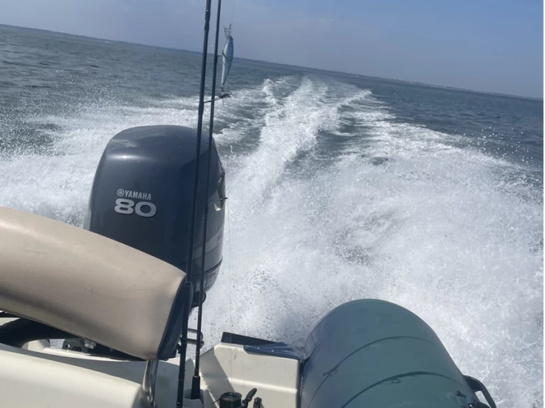 Alquiler de Bombard Sunrider 550 Bleu en La Plaine-sur-Mer