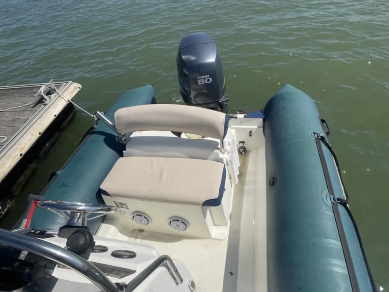 Alquiler de barcos La Plaine-sur-Mer barato de Sunrider 550 Bleu