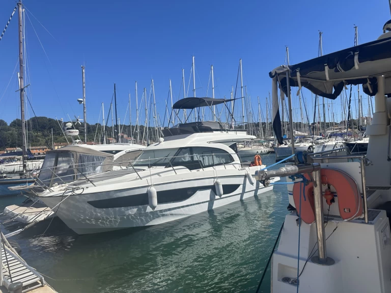 Alquiler de Bénéteau Antares 11.20 Fly en Saint-Mandrier-sur-Mer