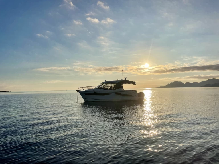 Lancha para alquilar Mandelieu-la-Napoule al mejor precio