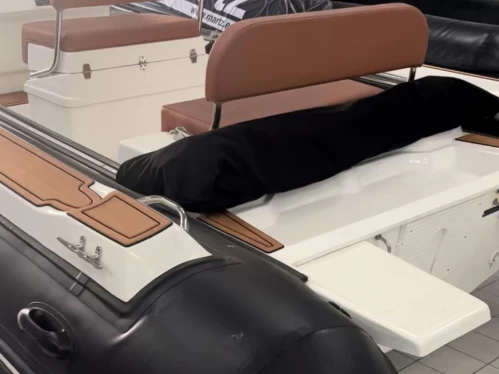 Neumática para alquilar La Rochelle al mejor precio