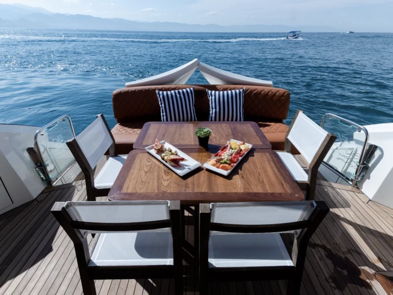 Alquiler de Marquis 500 en Puerto Vallarta