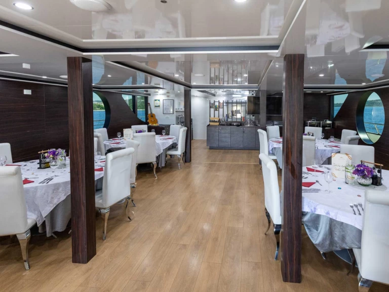  Adriatic Queen de alquiler a Split