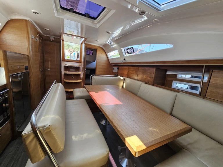 Elan Impression 45.1 de alquiler a Izola