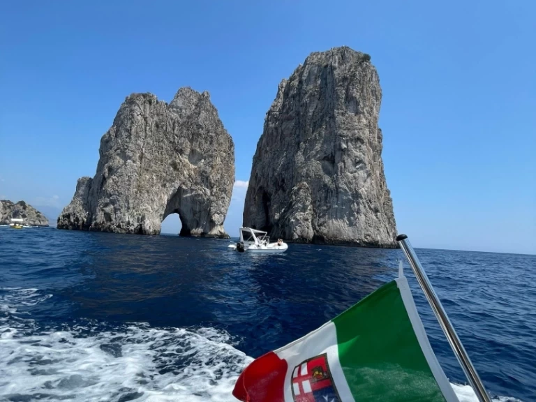 Eolo EOLO 6.9 de alquiler a Salerno