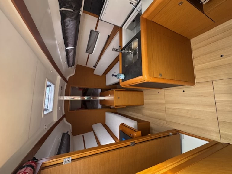 Alquiler de Velero, con o sin patrón SUN ODYSSEY 349 QR 2016 La Rochelle