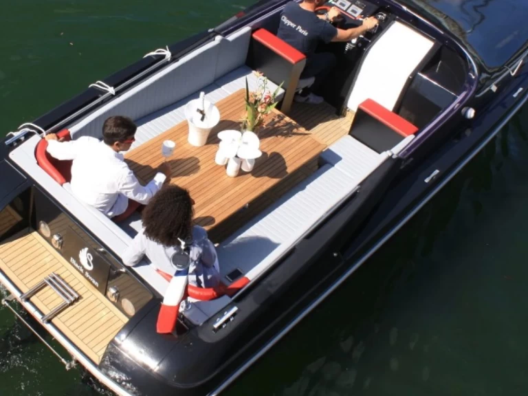 Tullio Abatte Black Swan de alquiler a Paris