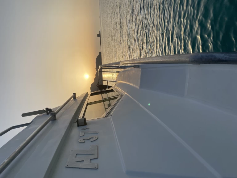 Alquiler de Azimut Azimut 37 Fly en Stintino