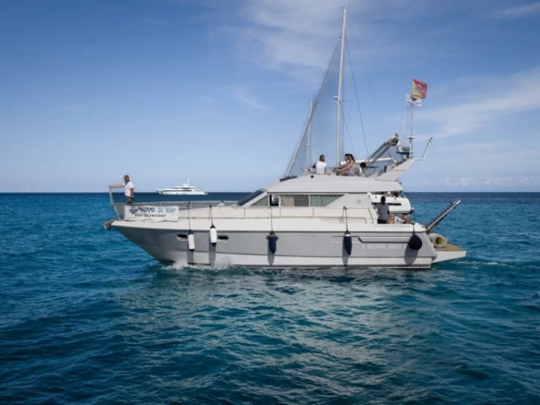 Alquiler de barcos La Cala (porto Palermo) barato de Mochi Craft 42 Fly