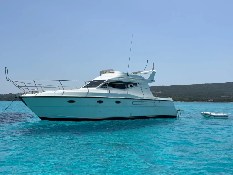 Alquiler de barcos Stintino barato de Azimut 37 Fly