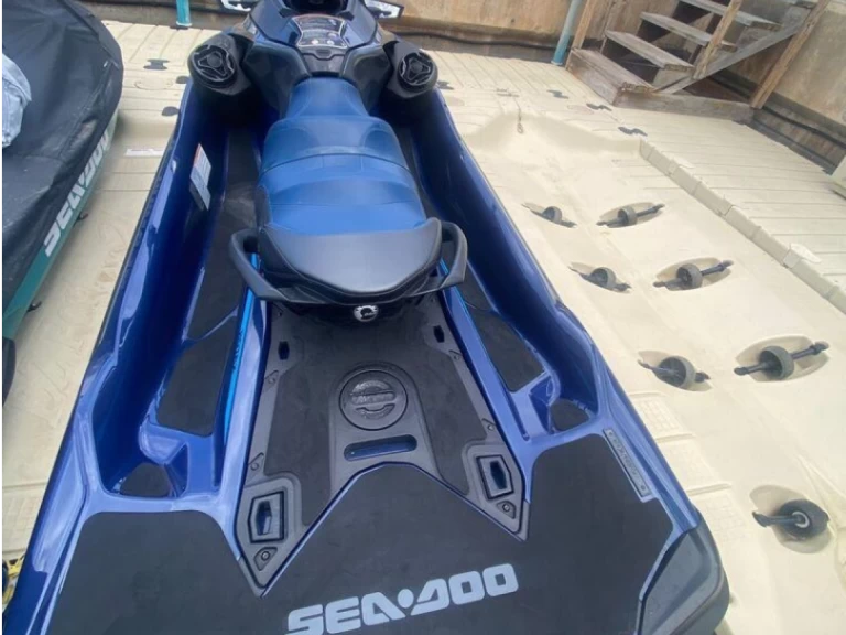 Alquiler de Moto de agua, con o sin patrón Sea-Doo Altea