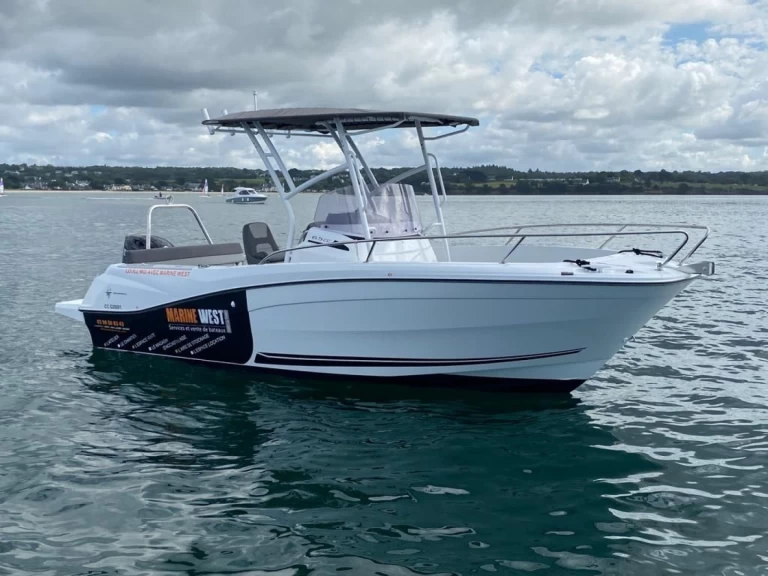 Alquiler La Forêt-Fouesnant - Jeanneau Cap Camarat 6.5 CC Serie 3 en SamBoat