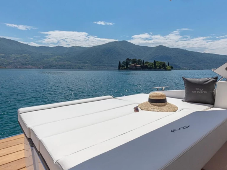 Alquiler de Rio Yachts Parana 38 en Capri