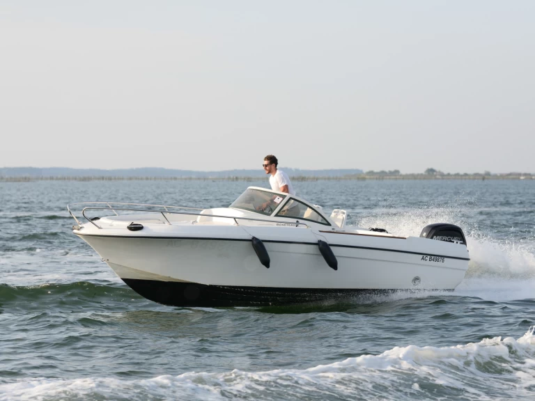 Alquiler Lancha Bénéteau con o sin  título de navegación