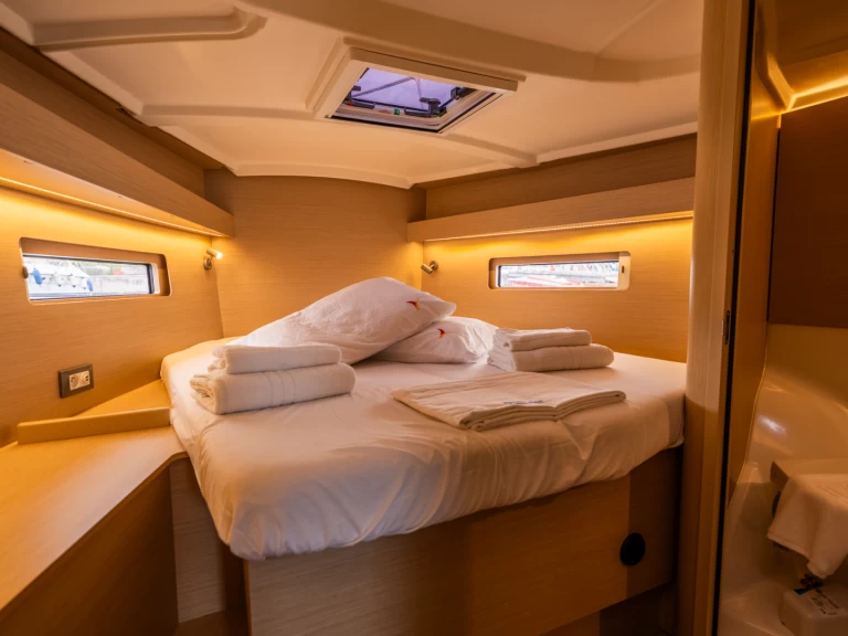 Alquiler de embarcaciones Bénéteau Oceanis 40.1 enSalerno en Samboat