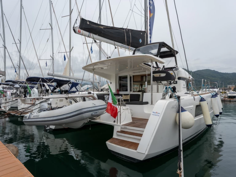 Alquiler Salerno - Lagoon Lagoon 40 en SamBoat