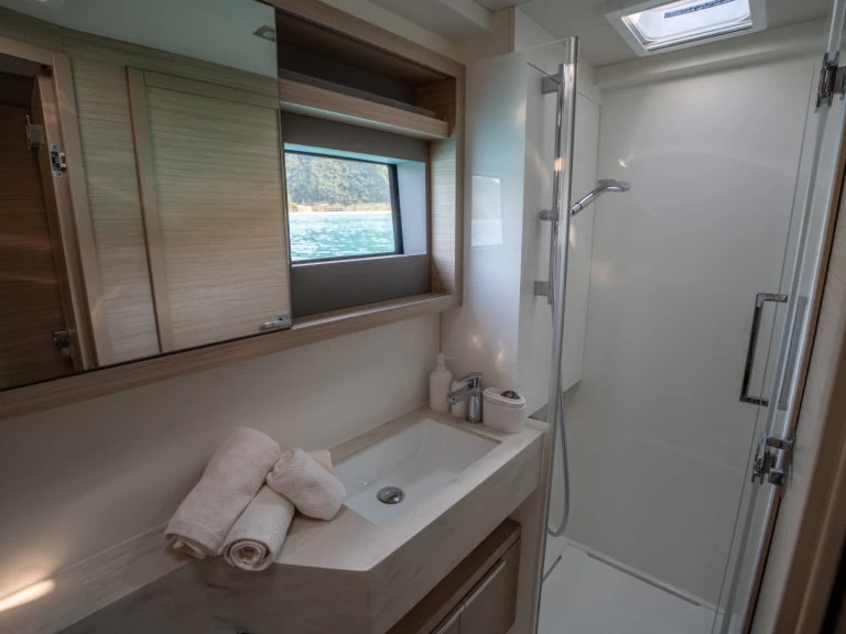 Catamarán para alquilar Olbia al mejor precio