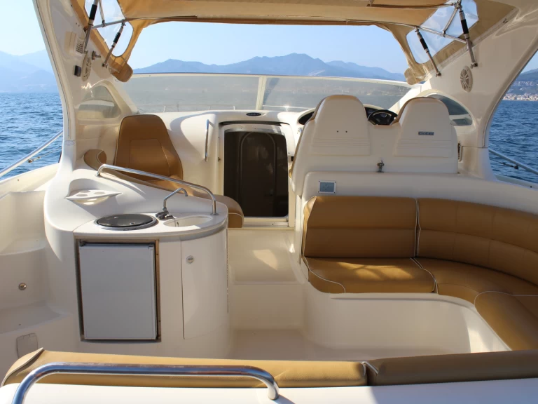 Alquiler de embarcaciones Gobbi Gobbi 365 SC enMarina d'Arechi en Samboat